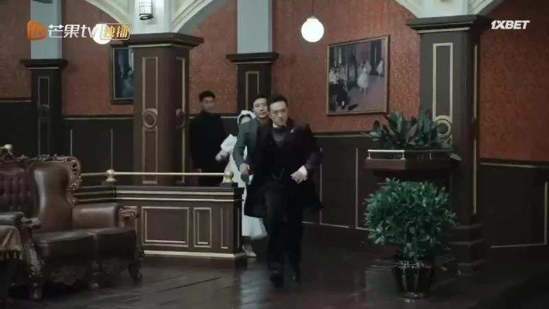 Кадры из сериала Тонкий лёд (2023)